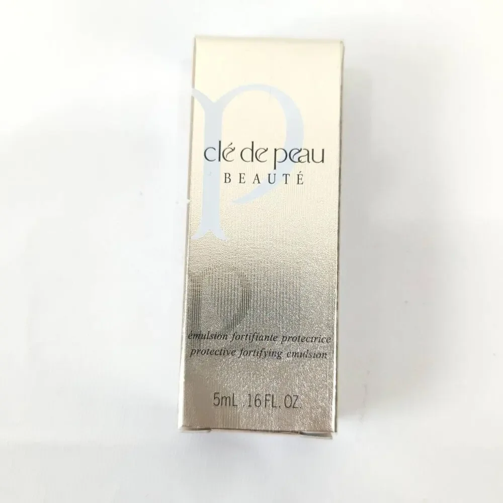 Clé de Peau Beauté Protective Fortifying Emulsion Travel Beauty Products‎ .16 oz